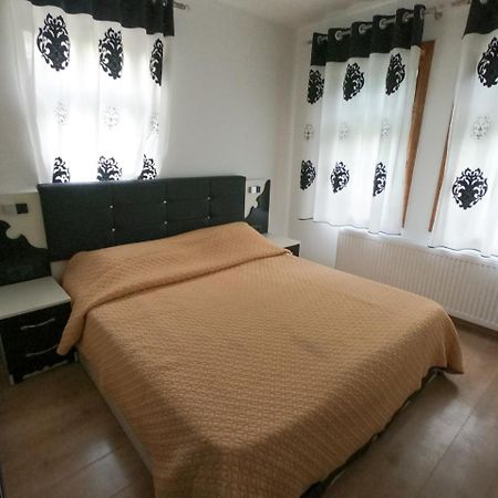 Hotel Fusha E Gjese Valbona Exteriör bild