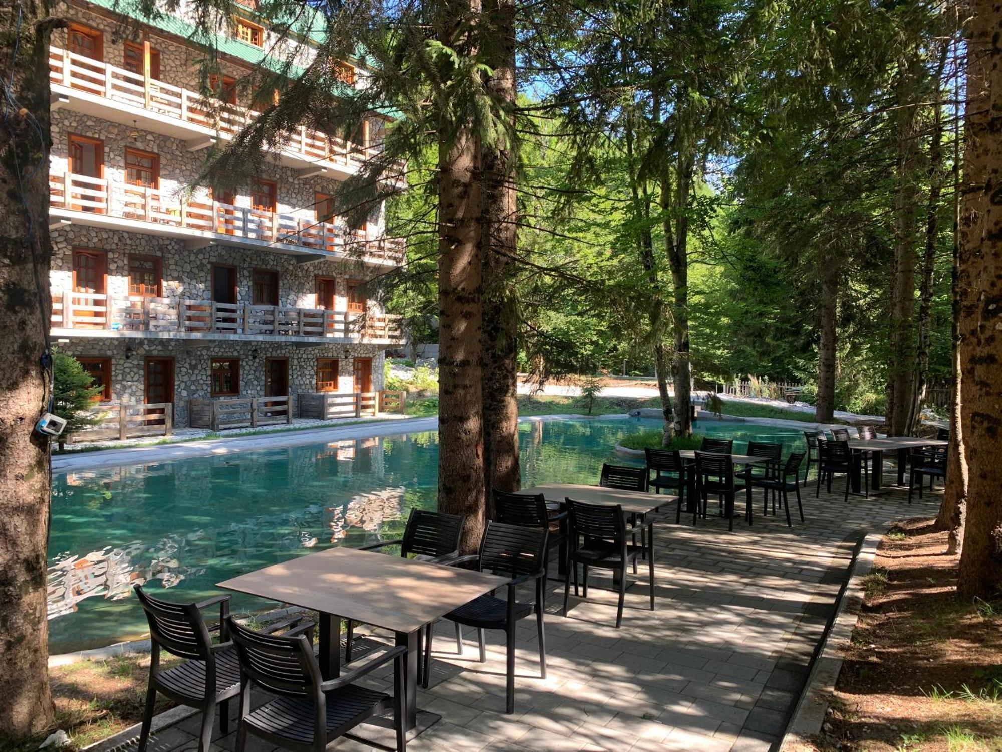 Hotel Fusha E Gjese Valbona Exteriör bild