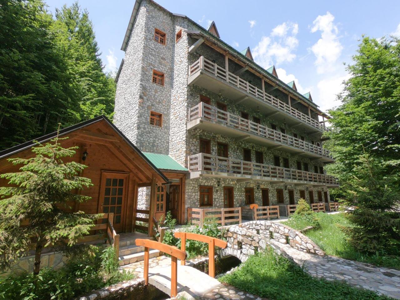 Hotel Fusha E Gjese Valbona Exteriör bild