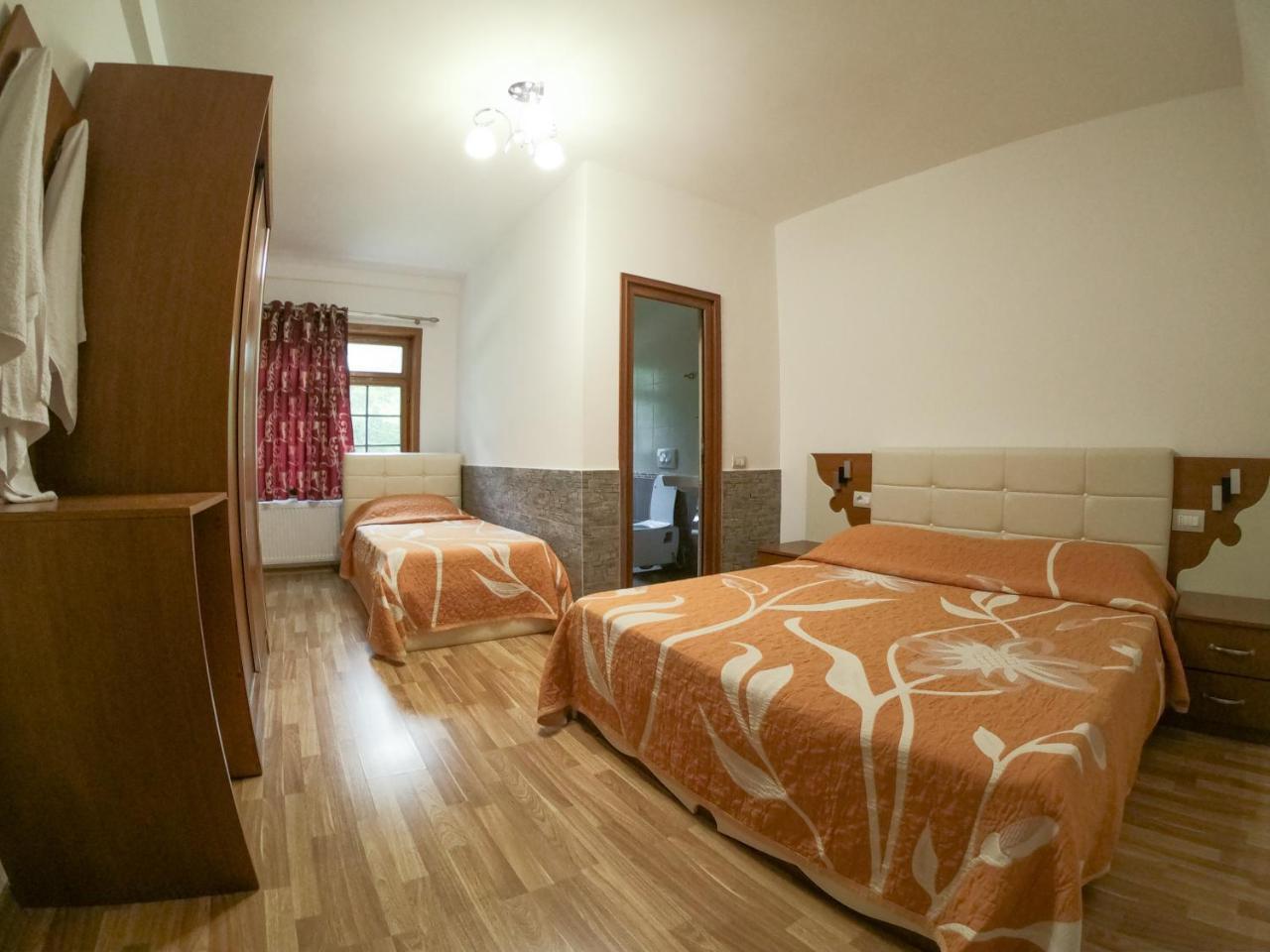 Hotel Fusha E Gjese Valbona Exteriör bild